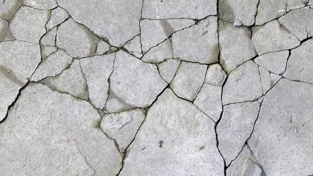 Jak naprawić betonowy podjazd i uniknąć kosztownych błędów