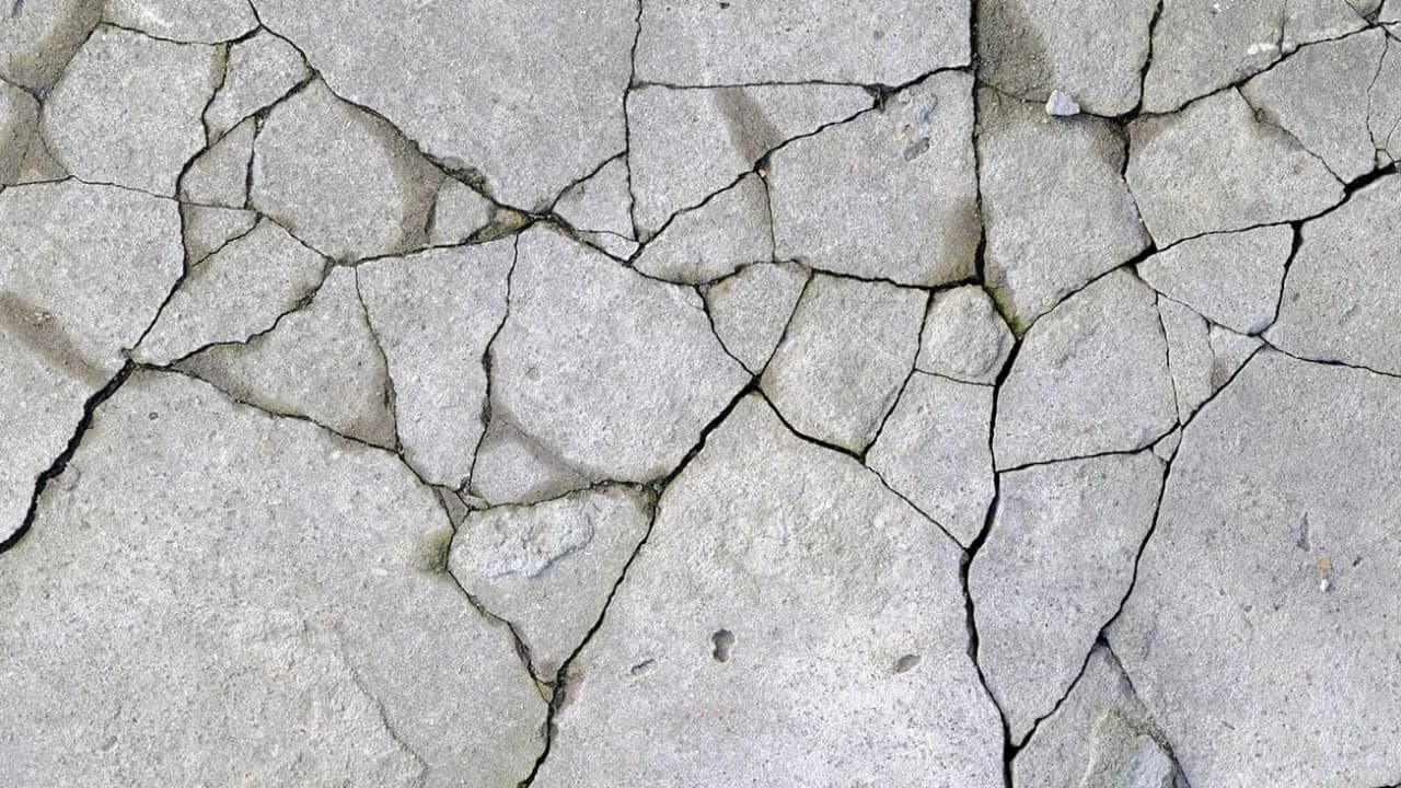 Jak naprawić betonowy podjazd i uniknąć kosztownych błędów